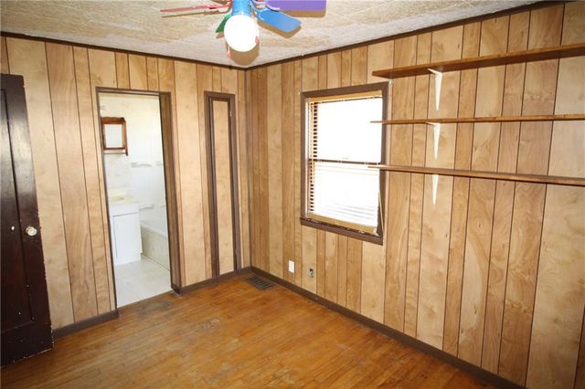 1027 Delaware Street, Leavenworth, KS 66048