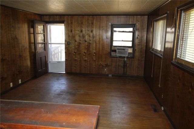 1027 Delaware Street, Leavenworth, KS 66048