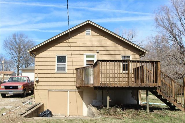 1027 Delaware Street, Leavenworth, KS 66048