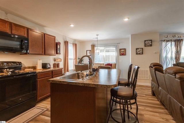 810 Purcell Drive, Woodruff, SC 29388