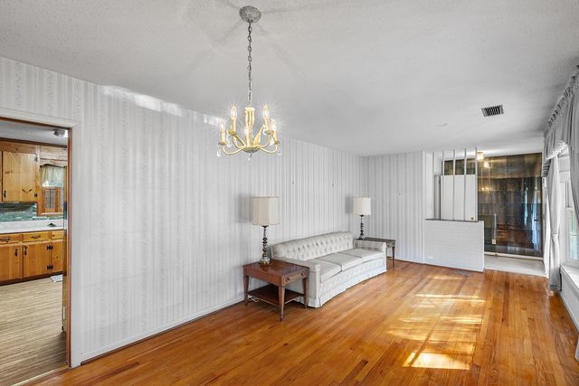 154 Brookwood Circle, Ozark, AL 36360