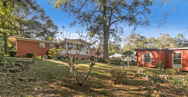 154 Brookwood Circle, Ozark, AL 36360