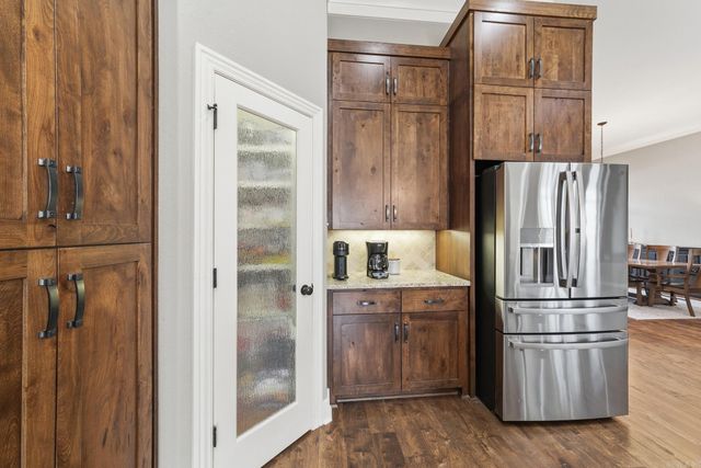 205 Lake Valley Drive, Maumelle, AR 72113