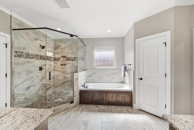 205 Lake Valley Drive, Maumelle, AR 72113