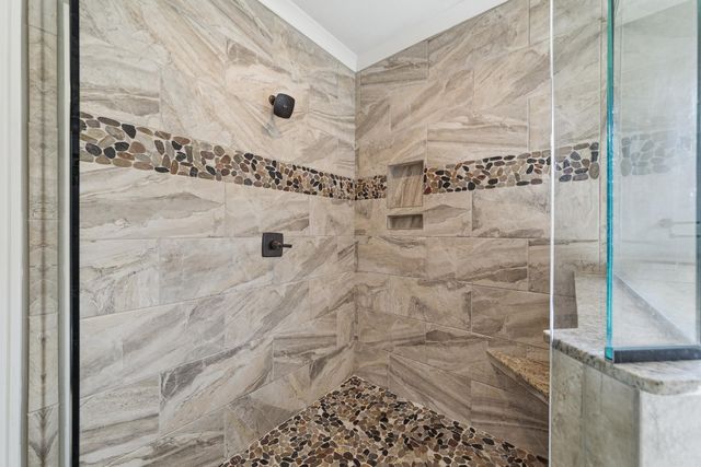 205 Lake Valley Drive, Maumelle, AR 72113