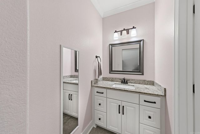 205 Lake Valley Drive, Maumelle, AR 72113