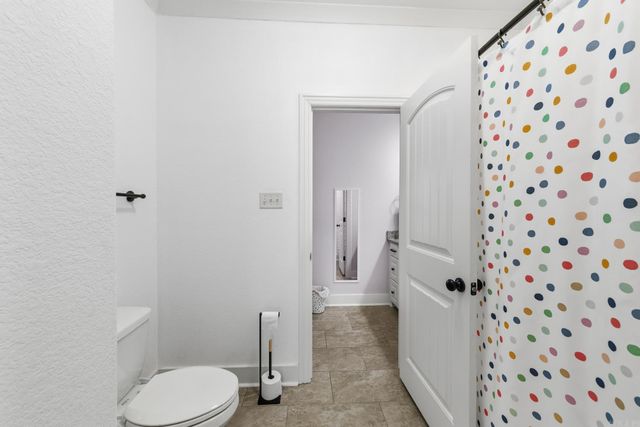 205 Lake Valley Drive, Maumelle, AR 72113