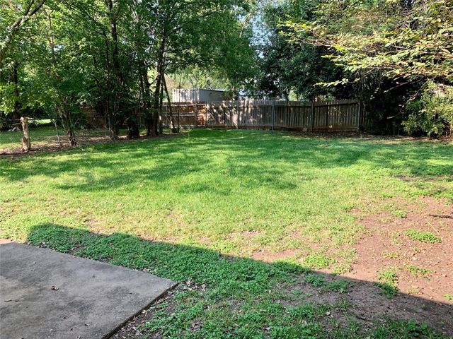 400 Tilbury LN, Austin, TX 78745