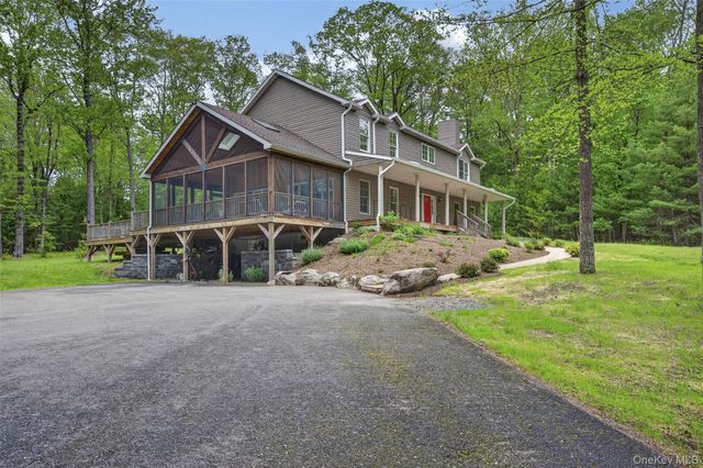 203 Wildwood Way, Forestburgh, NY 12777