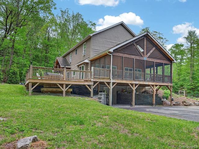 203 Wildwood Way, Forestburgh, NY 12777