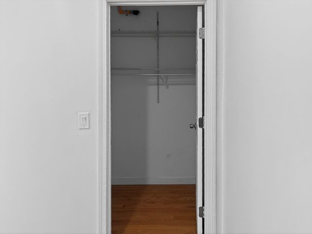 247 Pilgrim Ave 1, Worcester, MA 01604