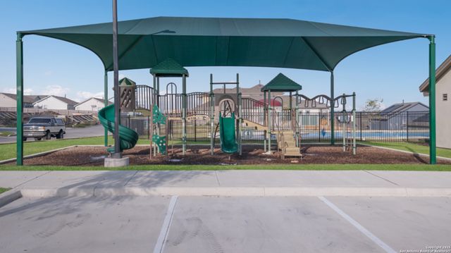 9203 Kinsel Park, Converse, TX 78109