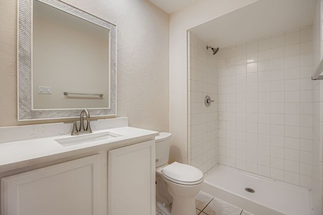 4817 Crawford Drive, The Colony, TX 75056