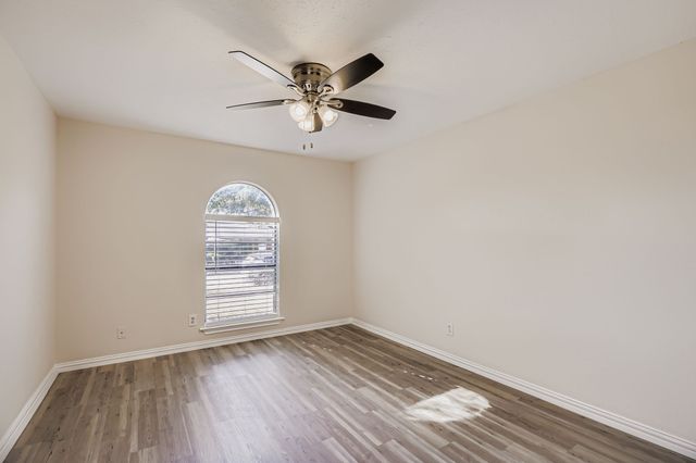 4817 Crawford Drive, The Colony, TX 75056