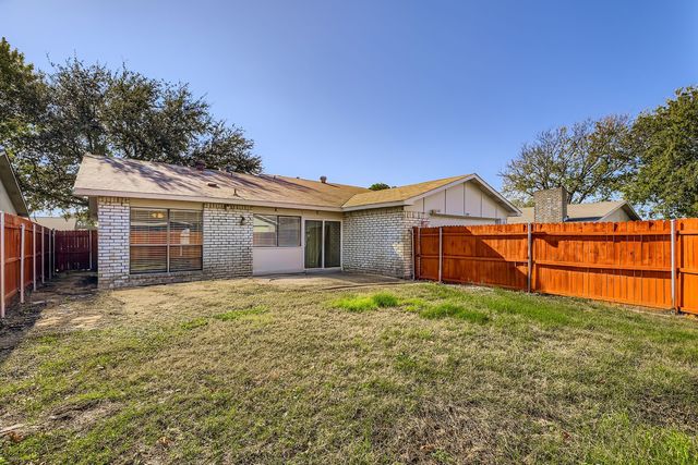 4817 Crawford Drive, The Colony, TX 75056