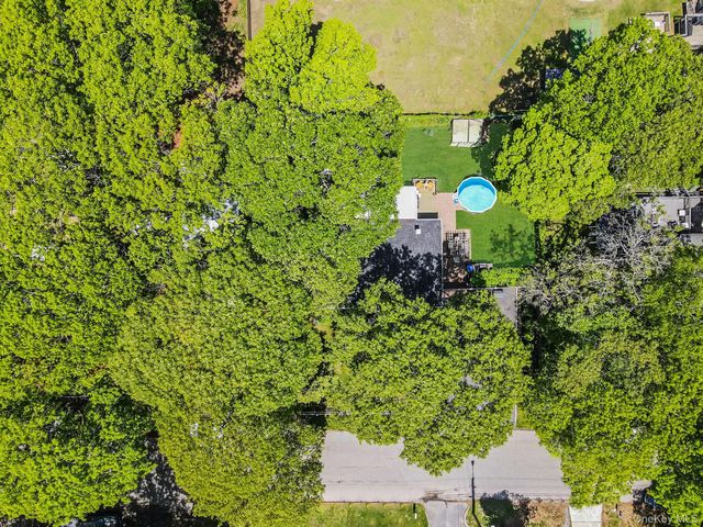 49 Washington Avenue, Mastic Beach, NY 11951