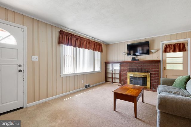 27 WEDGEWOOD RD, Newark, DE 19711