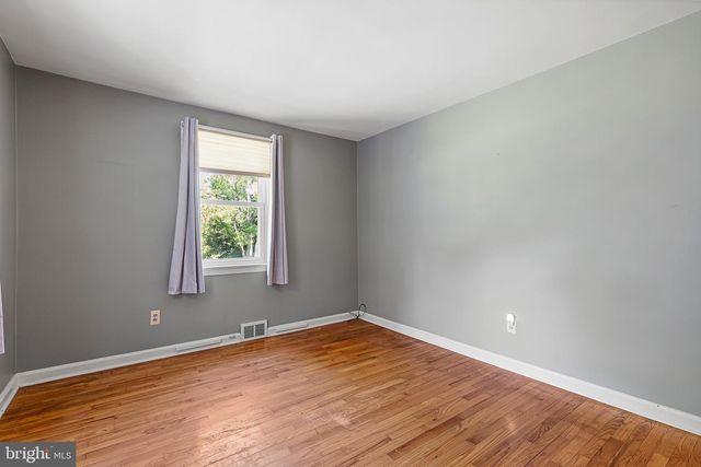 27 WEDGEWOOD RD, Newark, DE 19711