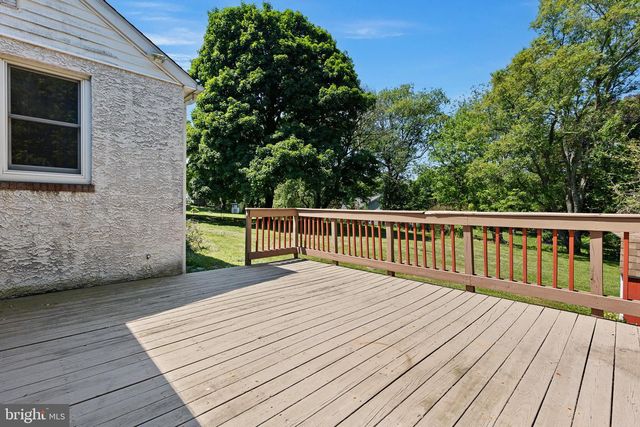 27 WEDGEWOOD RD, Newark, DE 19711