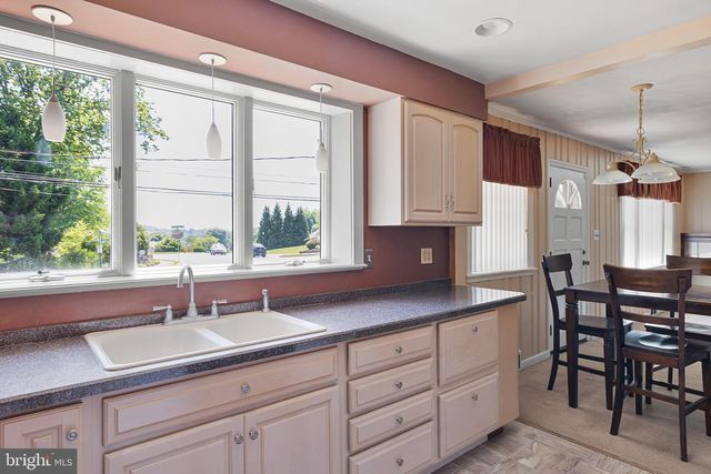 27 WEDGEWOOD RD, Newark, DE 19711