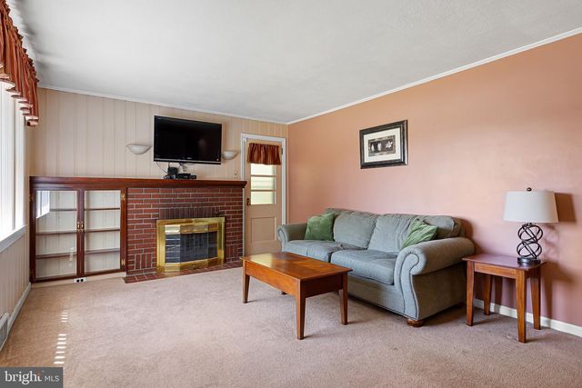 27 WEDGEWOOD RD, Newark, DE 19711