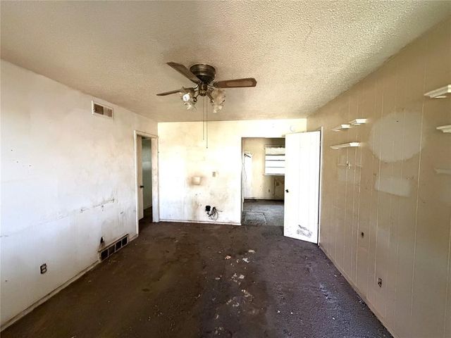 1340 SW 77th Place, Oklahoma City, OK 73159