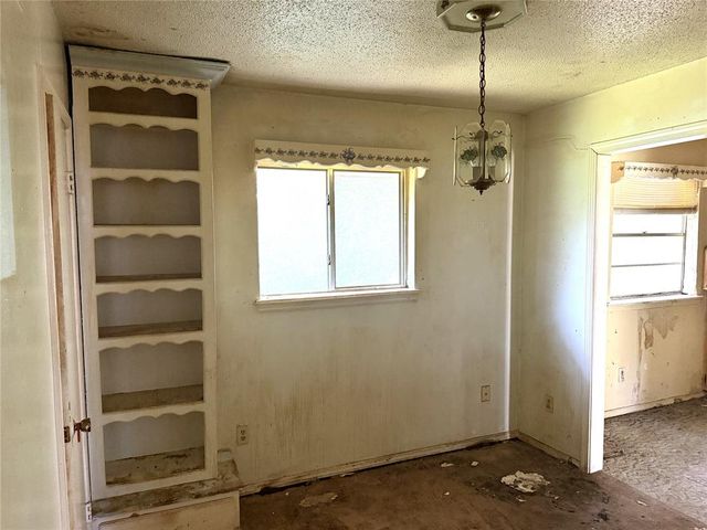 1340 SW 77th Place, Oklahoma City, OK 73159