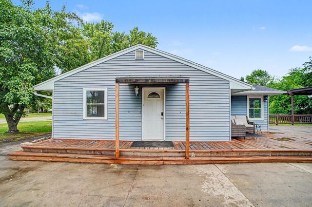 3674 Mcknight Road N, White Bear Lake, MN 55110