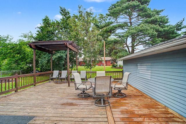 3674 Mcknight Road N, White Bear Lake, MN 55110