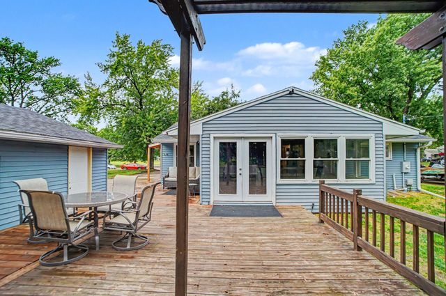 3674 Mcknight Road N, White Bear Lake, MN 55110