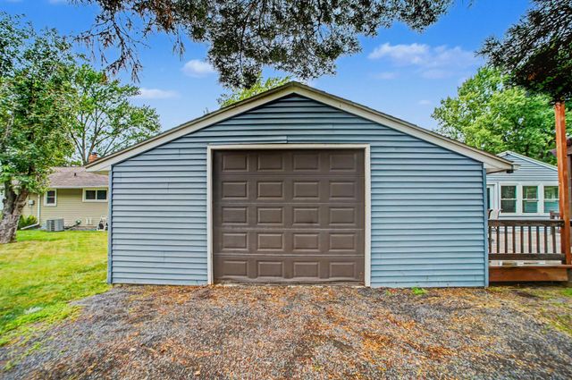 3674 Mcknight Road N, White Bear Lake, MN 55110