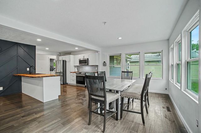 3674 Mcknight Road N, White Bear Lake, MN 55110
