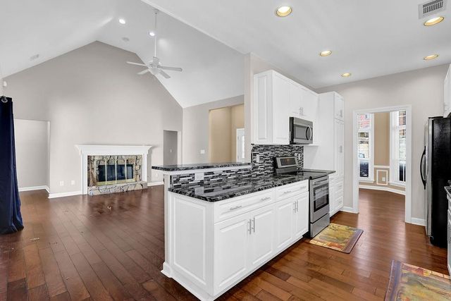 200 Blue Spruce Circle, Alpharetta, GA 30005