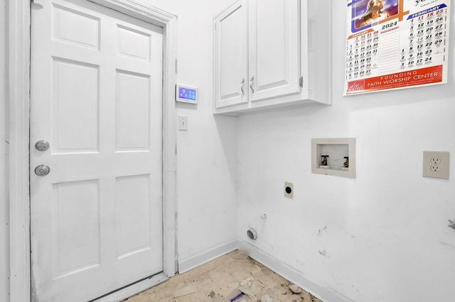 200 Blue Spruce Circle, Alpharetta, GA 30005