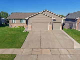 2315 S Cardington, Wichita, KS 67209