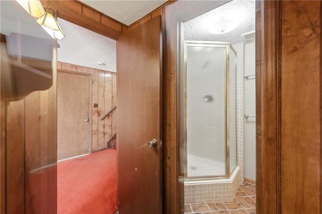 16701 E George Franklyn Drive, Independence, MO 64055