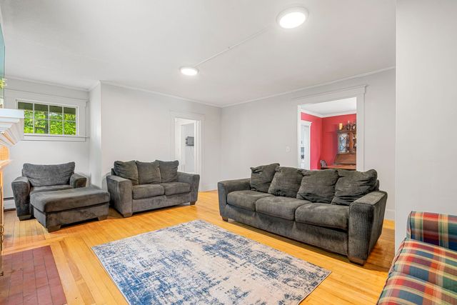 4 Acer Heights Road, Claremont, NH 03743