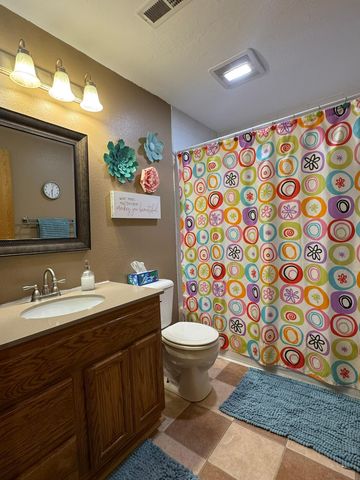 10 Juneau Court, North Mankato, MN 56003