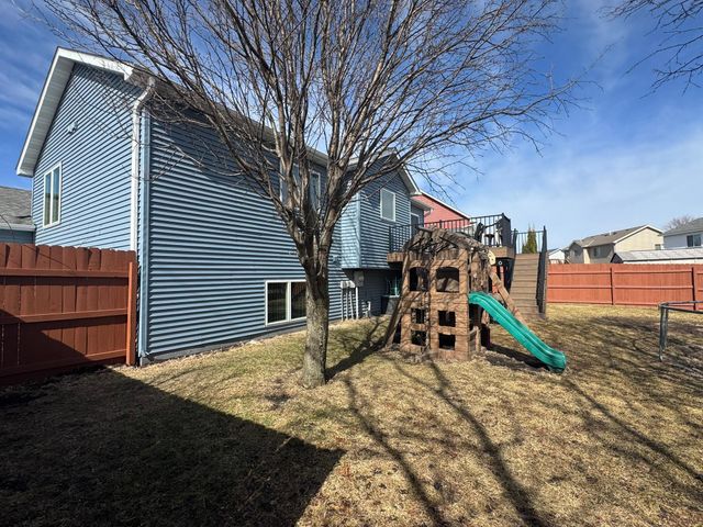 10 Juneau Court, North Mankato, MN 56003