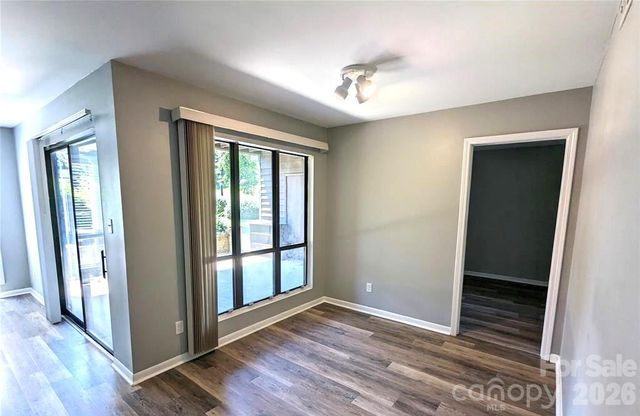 8021 Cedar Glen Drive, Charlotte, NC 28212