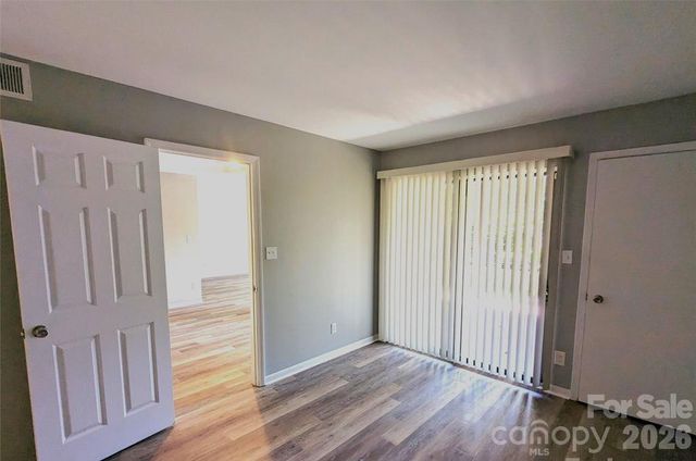 8021 Cedar Glen Drive, Charlotte, NC 28212