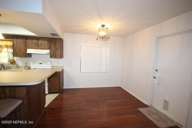 107 PIQUE Road, Crescent City, FL 32112