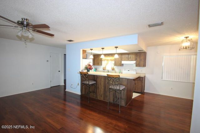 107 PIQUE Road, Crescent City, FL 32112