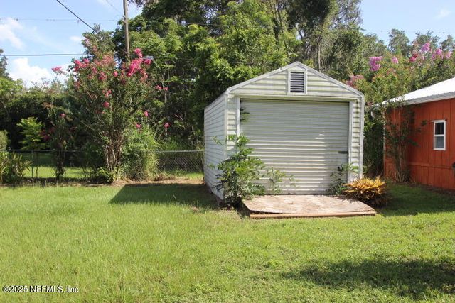 107 PIQUE Road, Crescent City, FL 32112