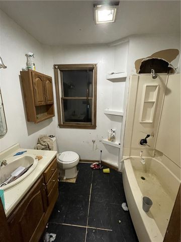 67 Dixon Blvd, South Union Twp, PA 15401