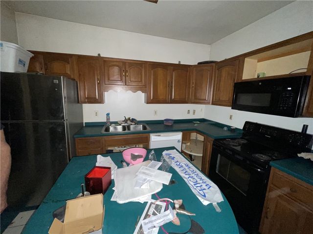 67 Dixon Blvd, South Union Twp, PA 15401