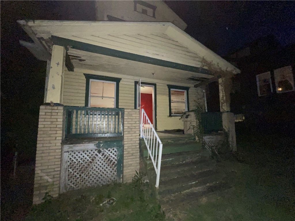 67 Dixon Blvd, South Union Twp, PA 15401