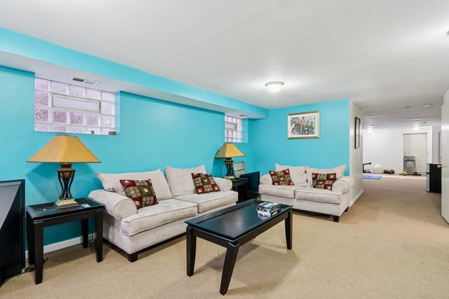 3432 S Prairie Avenue, Chicago, IL 60616