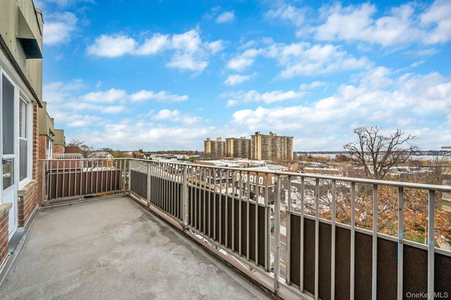 23-20 Bell Boulevard 6J, Bayside, NY 11360