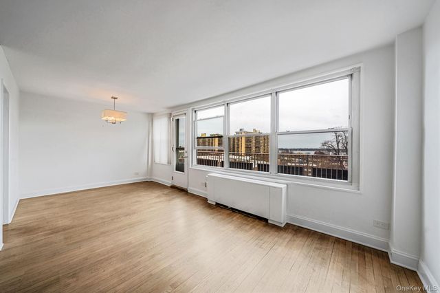 23-20 Bell Boulevard 6J, Bayside, NY 11360